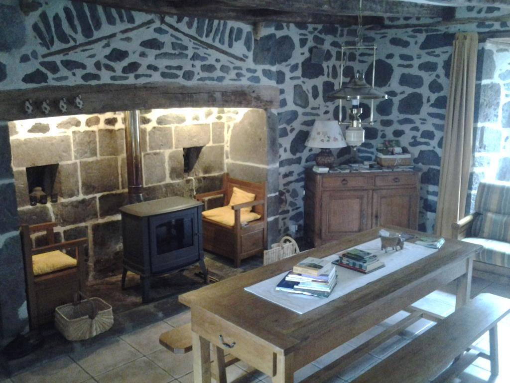 مبيت وإفطار سيلارز Chambre D'Hotes La Maison De Barrouze المظهر الخارجي الصورة